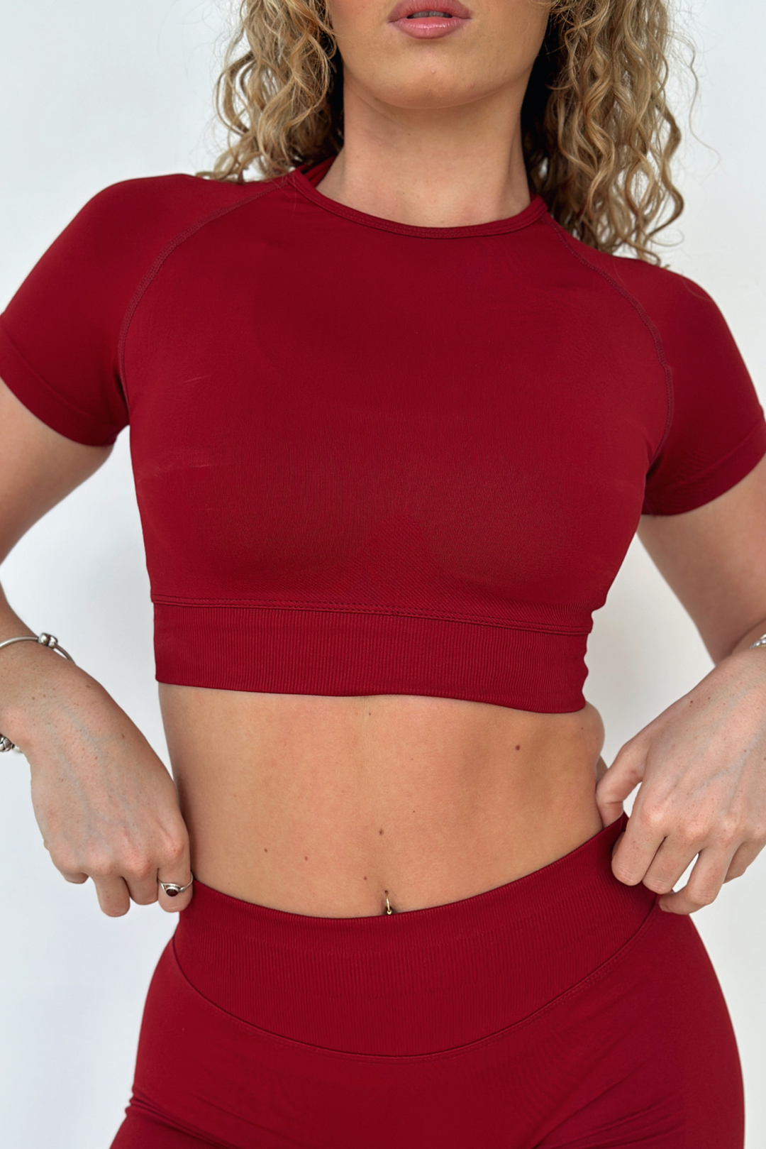 CONTOUR CROPPED TEE - CHERRY RED