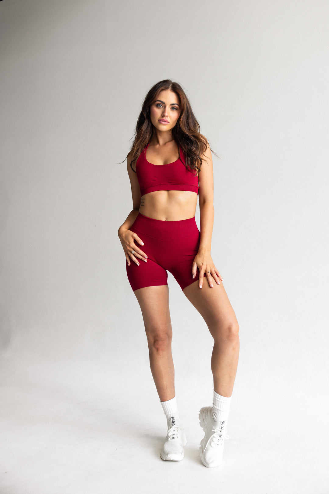 CONTOUR SHORTS - CHERRY RED