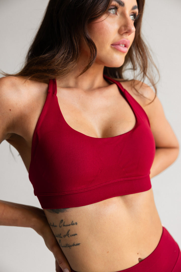 CONTOUR CROP - CHERRY RED